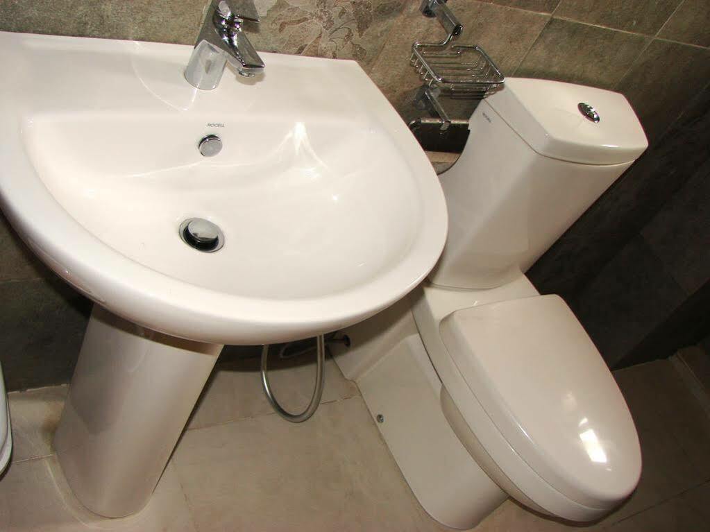 Ocean Breeze Apartment Colombo Ngoại thất bức ảnh